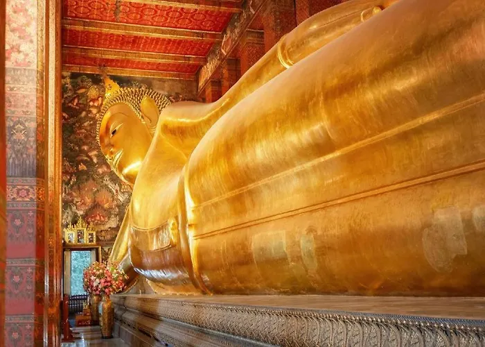 Art Sanamchai Bangkok