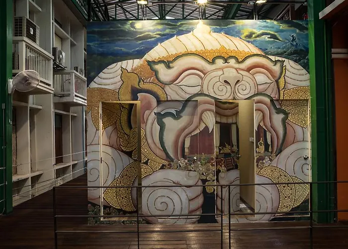 Hostal Art Sanamchai *