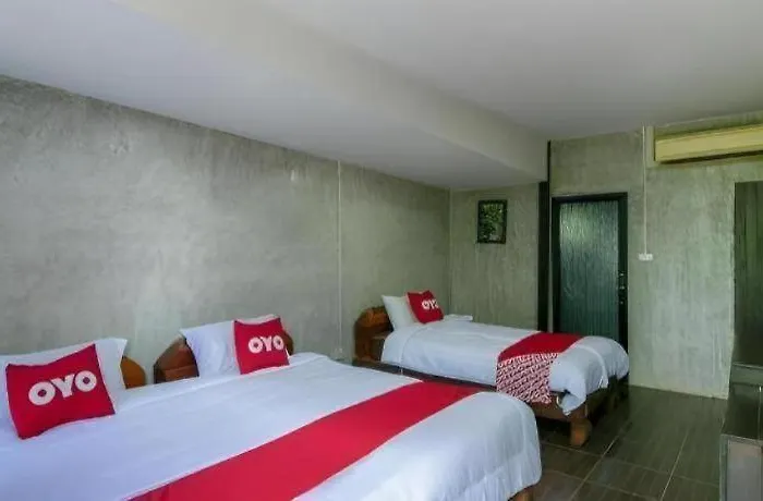 Hostal Art Sanamchai